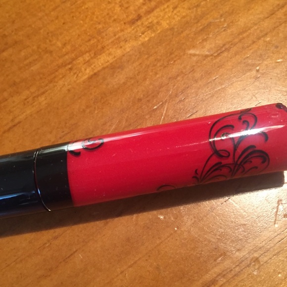 Kat Von D XO Vinyl Lip Cream - Picture 6 of 11